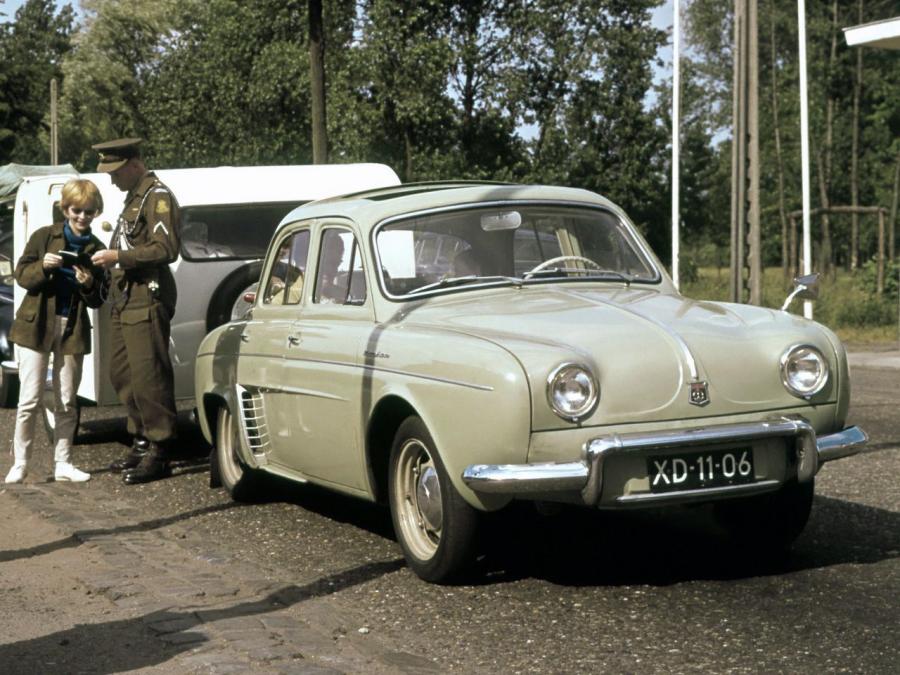  Renault Dauphine 1956 года  (фото 25 из 26)